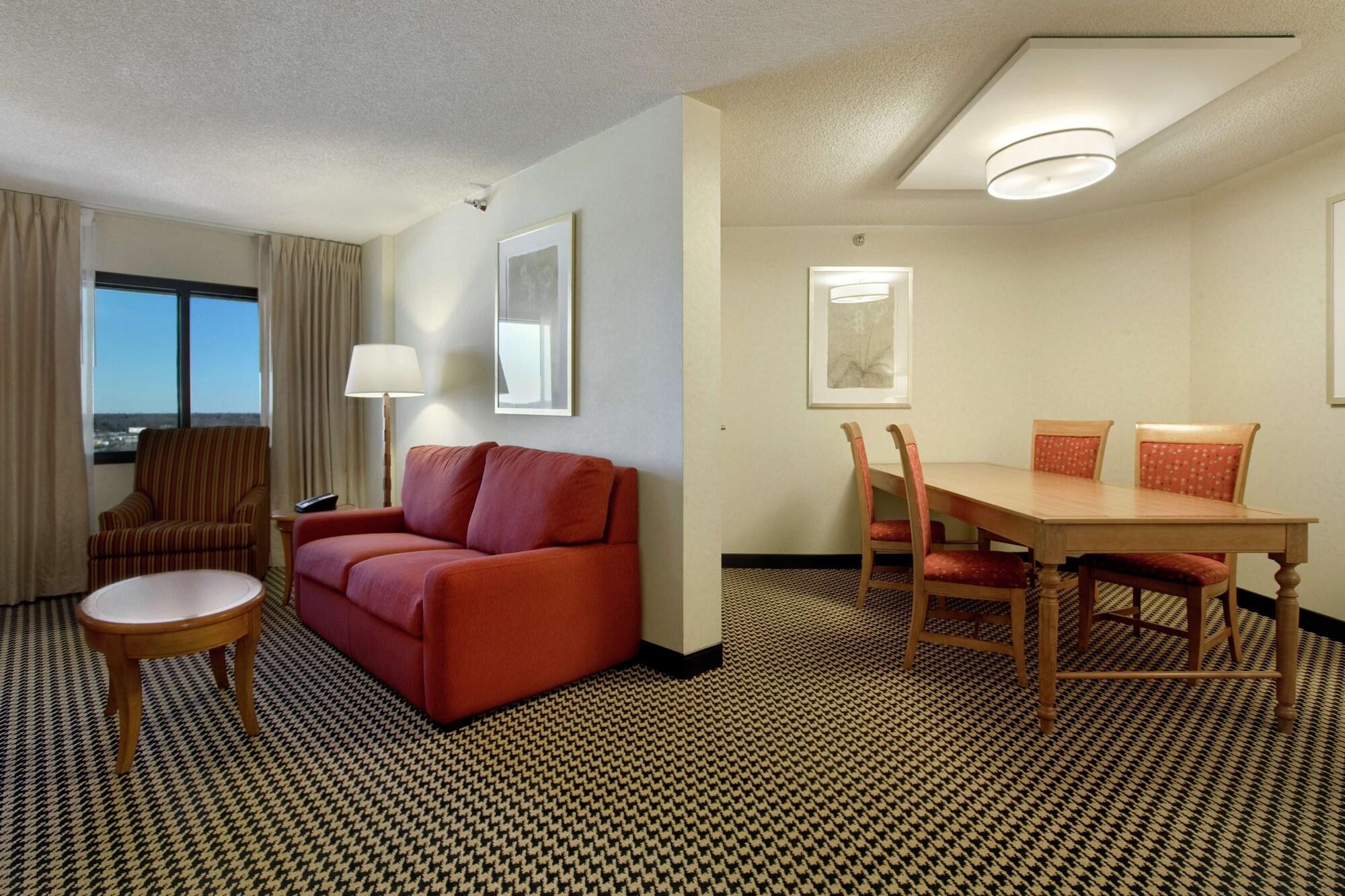 Hilton Suites Chicago/Окбрук Террас Экстерьер фото